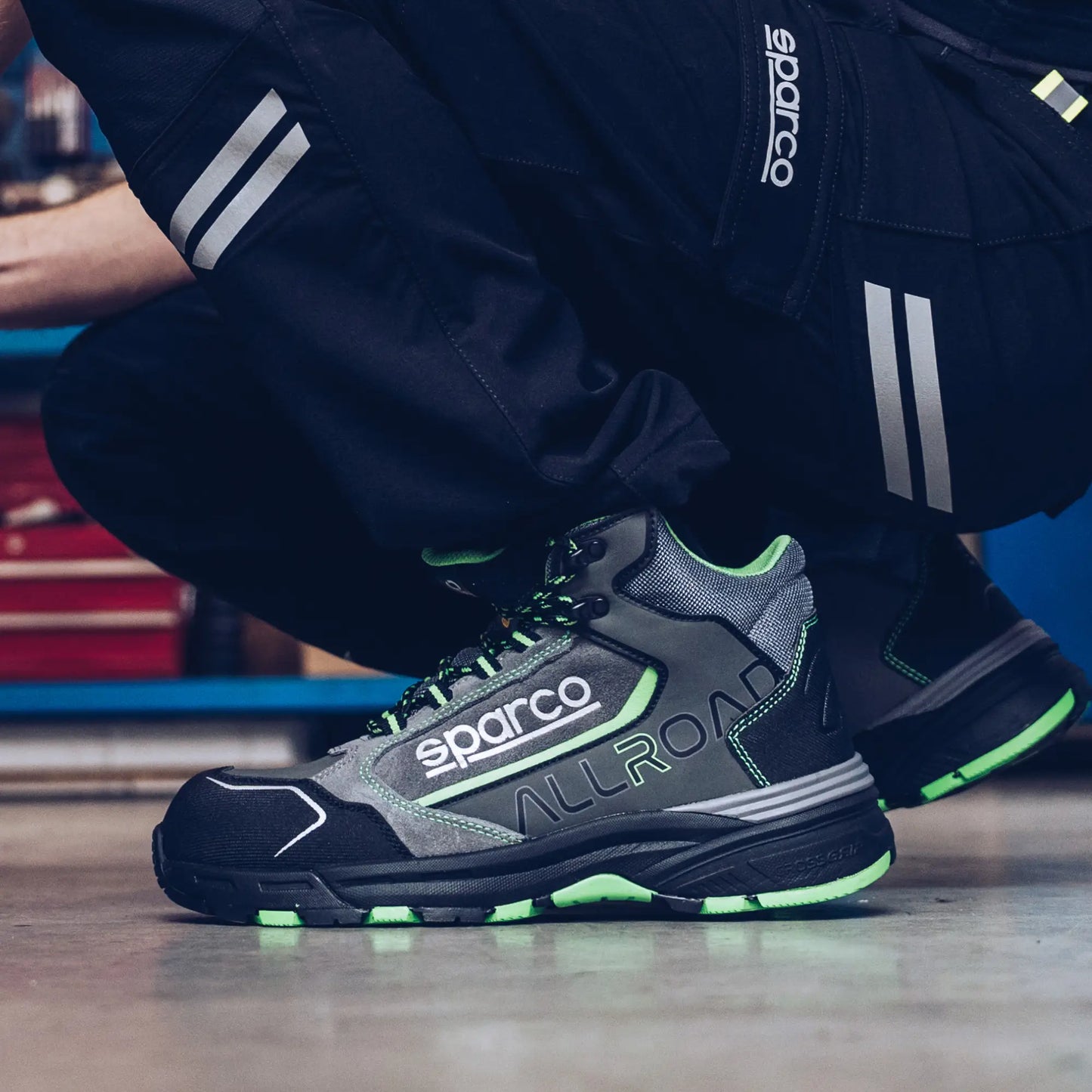 ALLROAD Leap ESD S3S – suede safety shoe with maximum grip for any surface